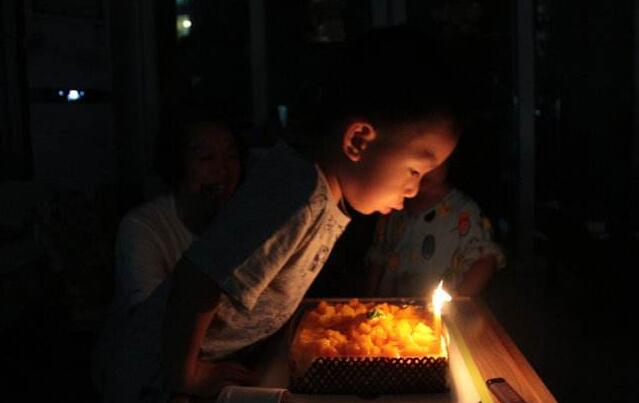庆祝生日吹蜡烛音效