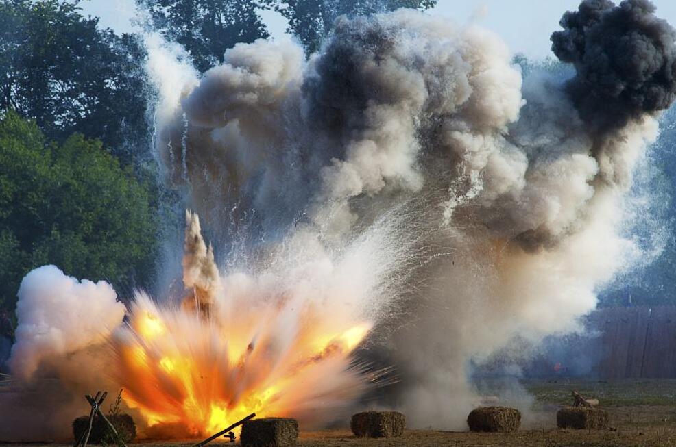 高清4k实拍倒花茶阳光下午茶