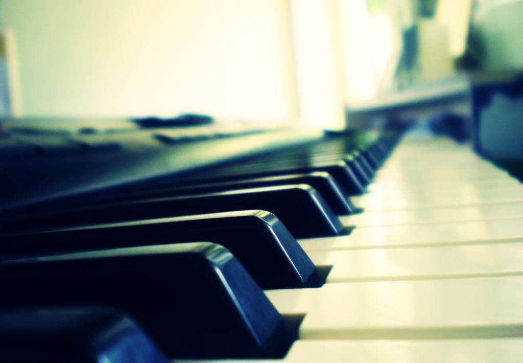 清新钢琴配乐音频素材_混乱钢琴交互技能释放游戏音效