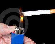 火机香烟配乐音频素材_用打火机点燃香烟的音效