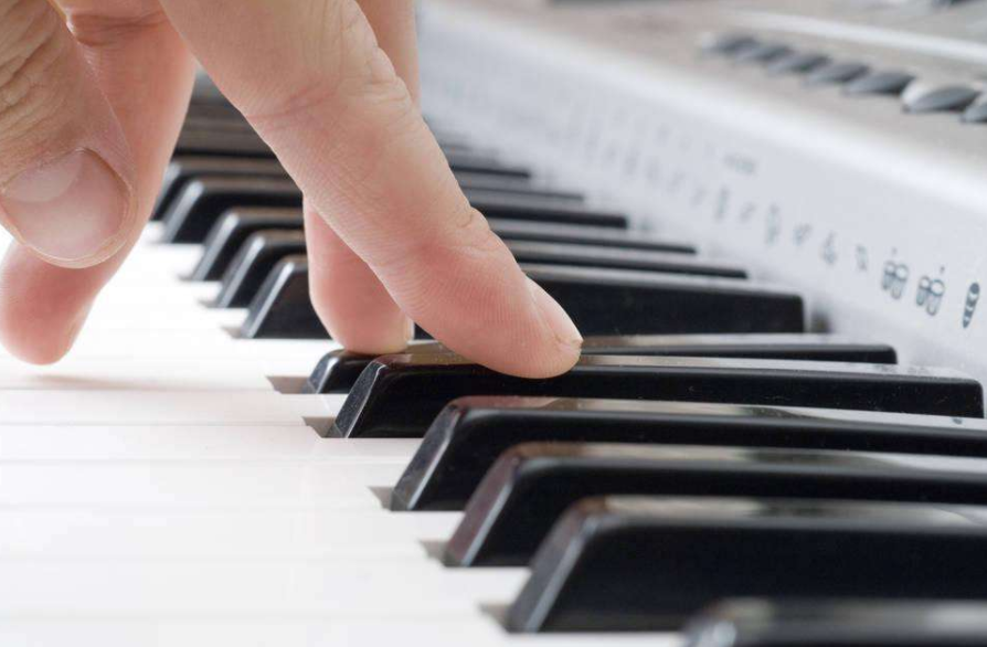 芯片设计制造配乐音频素材_广告设计钢琴转场音效