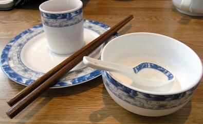 蓝色餐具配乐音频素材_瓷碗餐具碗筷音效