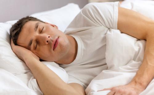 女人睡觉睡觉配乐音频素材_很胖的男人睡觉打鼾声的声音音效