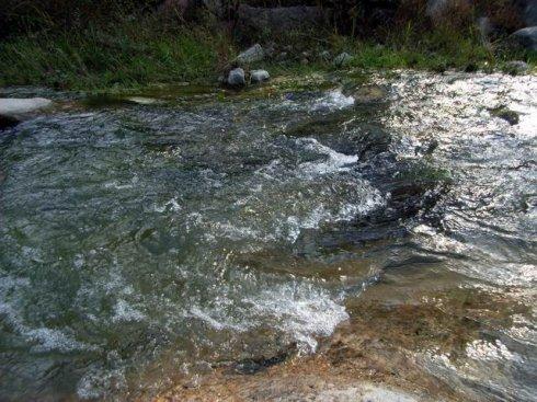 游泳水声配乐音频素材_哗哗的流水声的声音音效