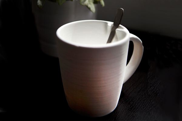 搅拌中的咖啡配乐音频素材_在杯子中搅拌咖啡的音效