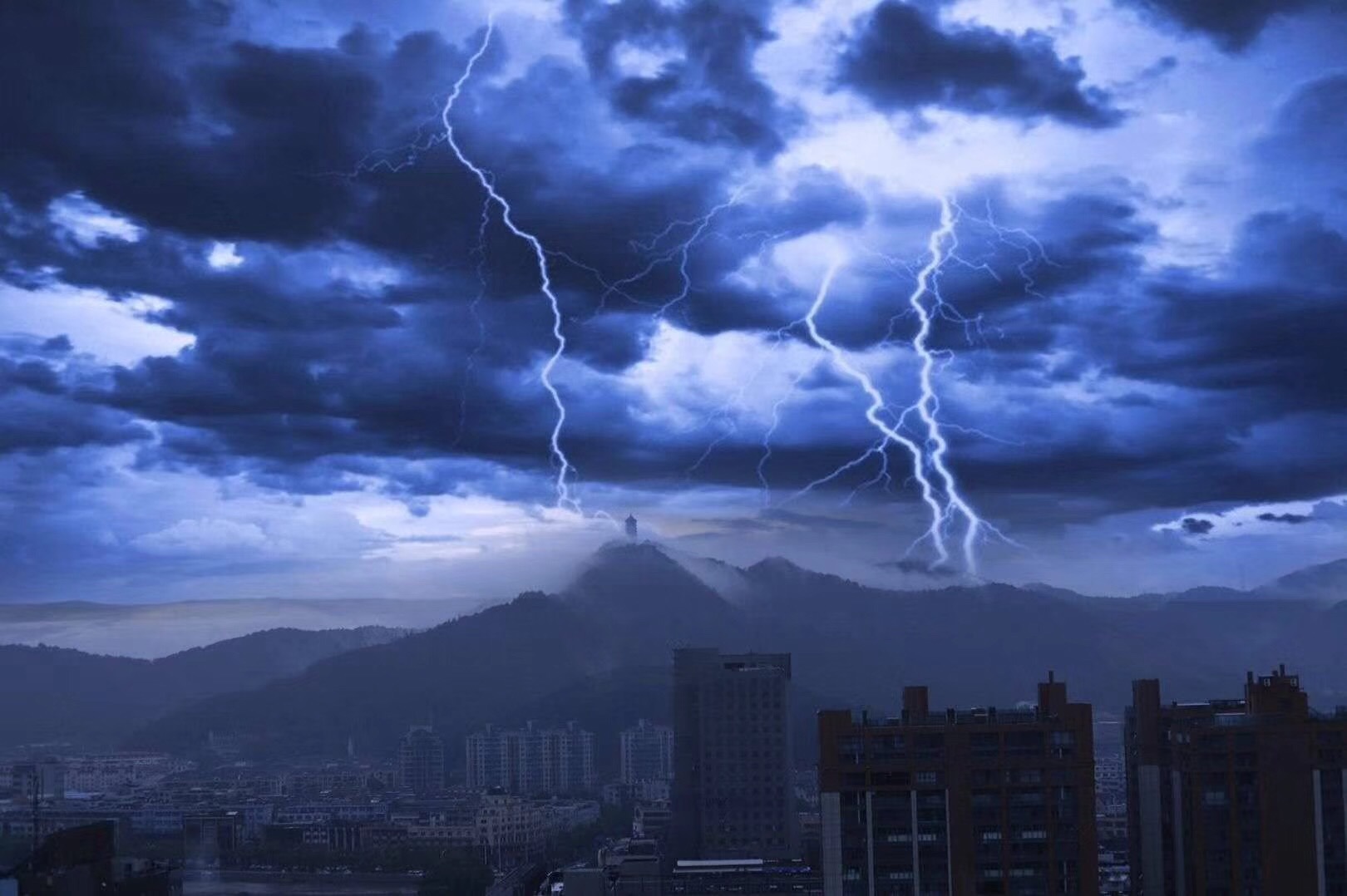 阴天打雷下雨符号素材免费下载 - 觅知网