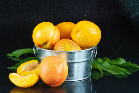 水果黄桃摄影图