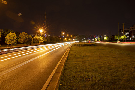 城市公路摄影照片_城市夜晚灯光摄影图