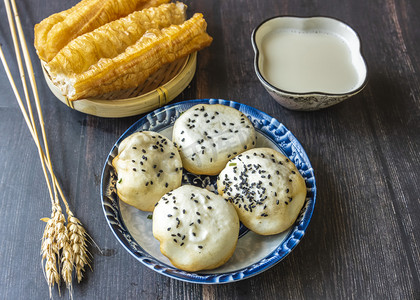 豆浆机免扣格式摄影照片_早餐生煎包摄影图