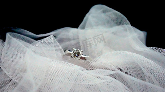 钻石会员摄影照片_婚礼与戒指摄影图