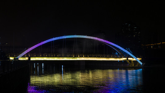 城市夜景系列之彩色桥梁摄影图