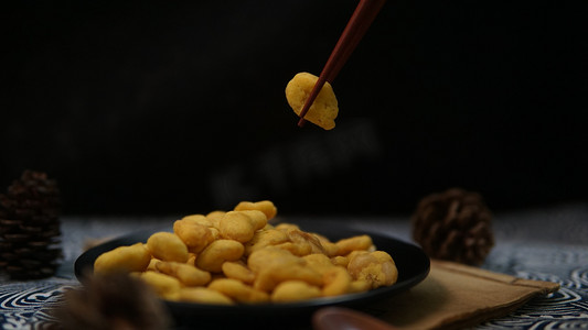 零食兰花豆蚕豆摄影图