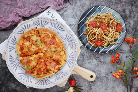 美食西餐摄影照片_披萨美食摄影图