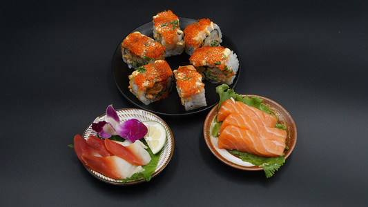 日式料理寿司套餐摄影图