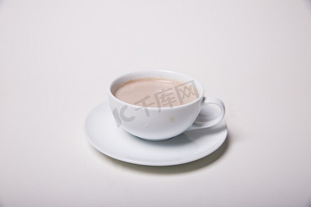 玛奇朵摄影照片_咖啡杯热饮纯咖啡饮品摄影图 