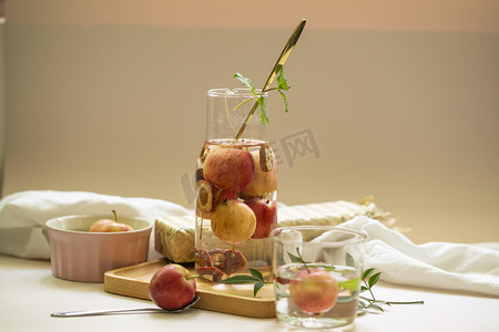 夏天苹果汁摄影图