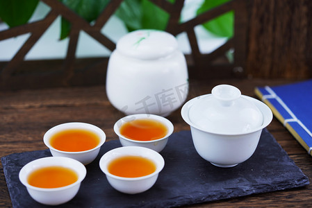 茶具摄影照片_餐饮茶艺红茶摄影图