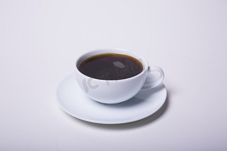 马克杯美味拿铁咖啡饮品摄影图