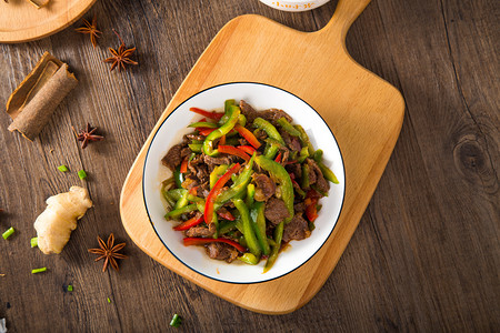 中式花鸟水墨摄影照片_小炒青椒炒肉片摄影图