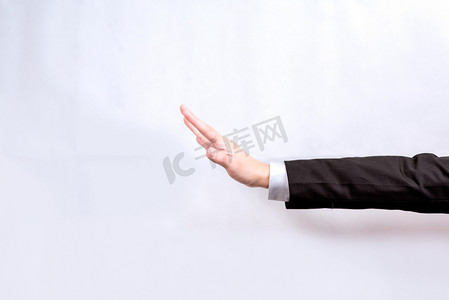 业绩销售展架摄影照片_商务男士西装男士张开手掌手势摄影图