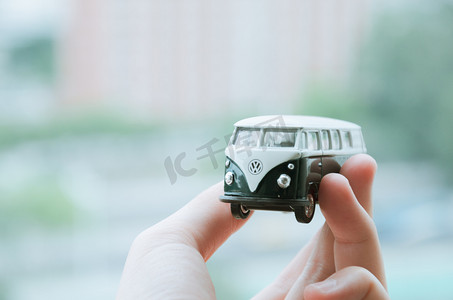玩具模型车摄影图