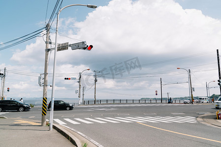 日本神奈川夏天海岸小镇摄影图