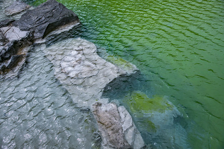 自然风光青山绿水湖泊碧谭摄影图