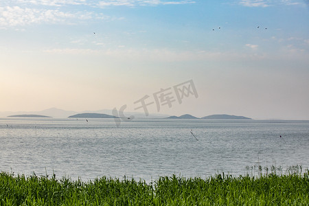 太湖船菜摄影照片_太湖风景摄影图