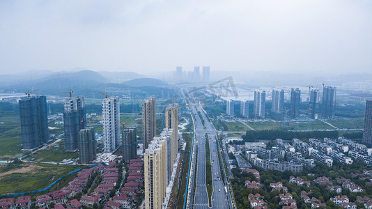 航拍郊区道路天际线摄影图