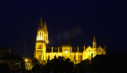 洪家楼教堂夜景摄影图