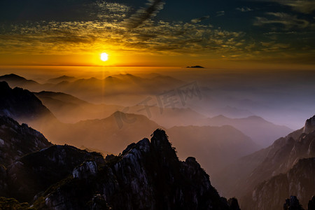 风景图夕阳摄影照片_黄山黄昏日落摄影图