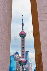 上海东方明珠地标摄影图