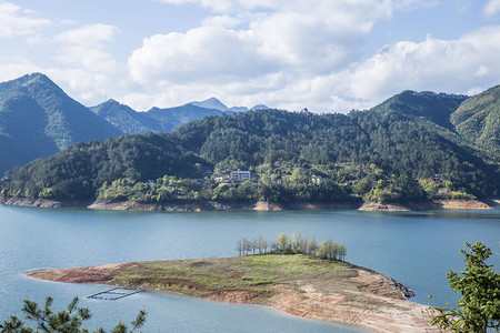 绿水清山摄影照片_绿水青山摄影图