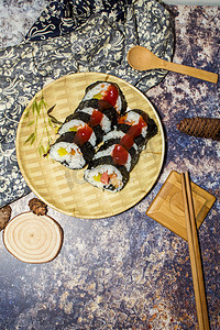 美食日式寿司卷摄影图