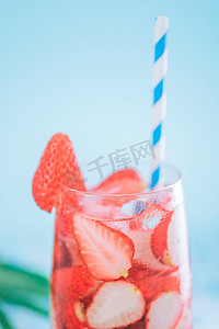 夏天草莓摄影图