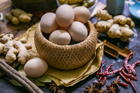调料品鸡蛋摄影图