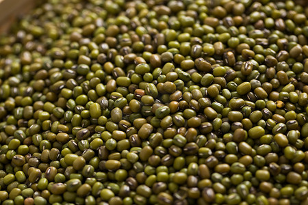 绿谷杂粮绿豆摄影图