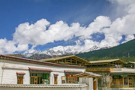 南京建筑剪影摄影照片_西藏藏式建筑风景摄影图