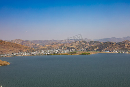 城市海景摄影照片_海景海岸线自然风景摄影图