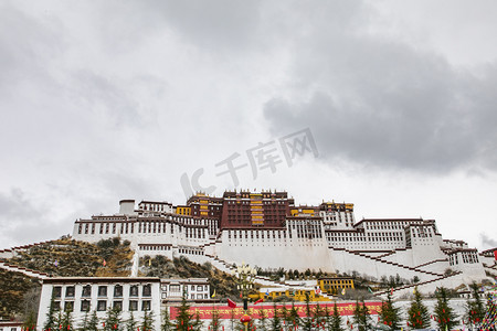 西藏布达拉宫摄影照片_西藏布达拉宫风景摄影图