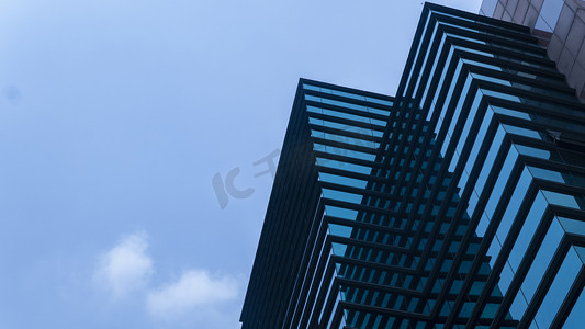 轻奢地产摄影照片_城市建筑系列之玻璃高楼摄影图