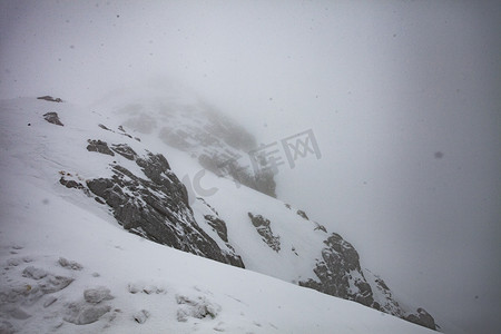 雪峰摄影照片_风景名胜雪峰雪景摄影图