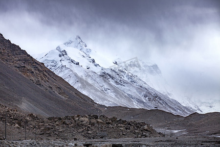 西藏西藏摄影照片_西藏雪山风景摄影图