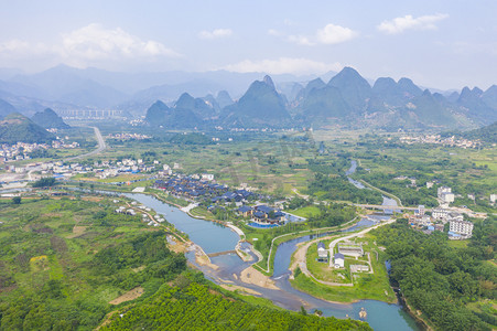 喀斯特地貌摄影照片_航拍阳朔山水风光摄影图