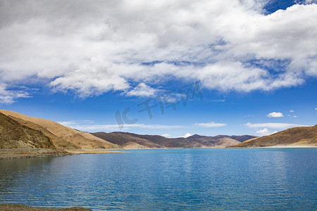 西藏纳木措湖风景区摄影图