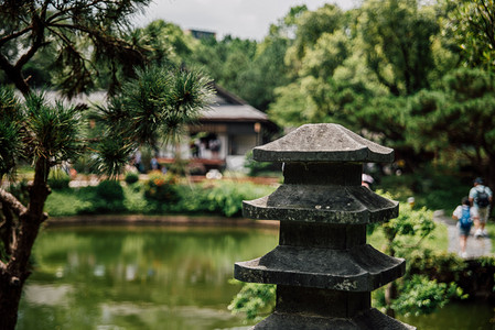 日式泡芙摄影照片_日式园林摄影图