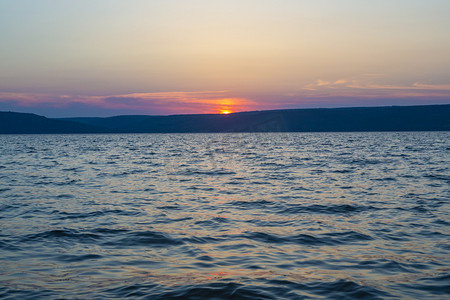 土耳其海上日出摄影图