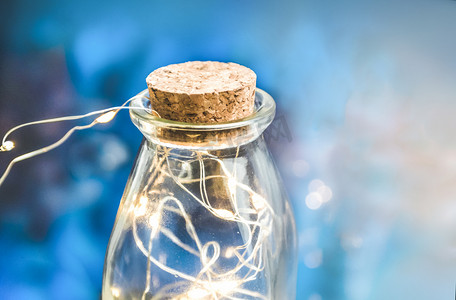 文艺夜景摄影照片_许愿瓶摄影图