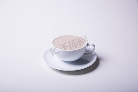 咖啡杯热饮纯咖啡饮品摄影图 
