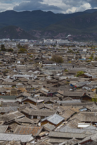 城市俯瞰摄影照片_俯瞰丽江古城摄影图